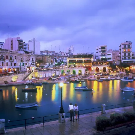 Centric And Spacious With Wifi And Balcony Gzira